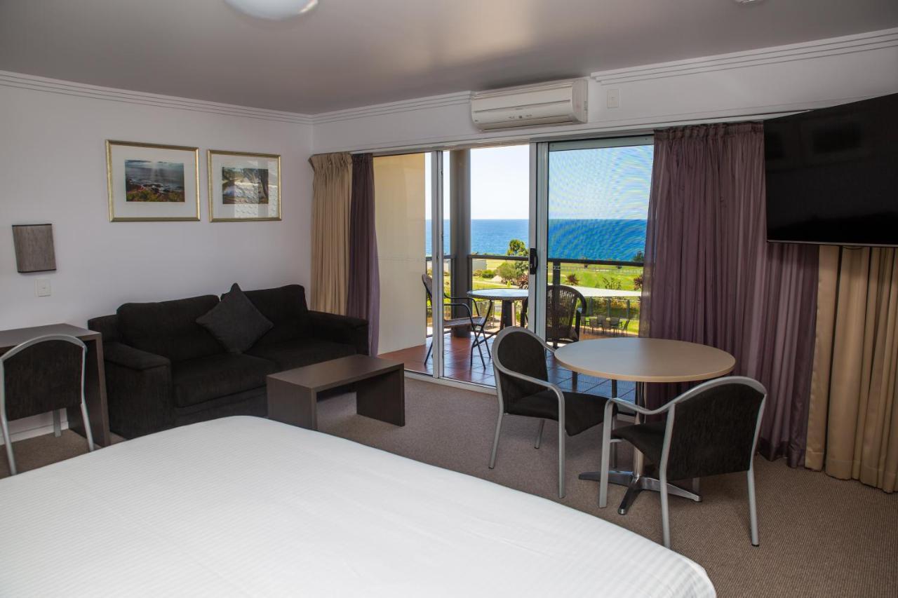 Amooran Oceanside Apartments And Motel Narooma Exterior photo